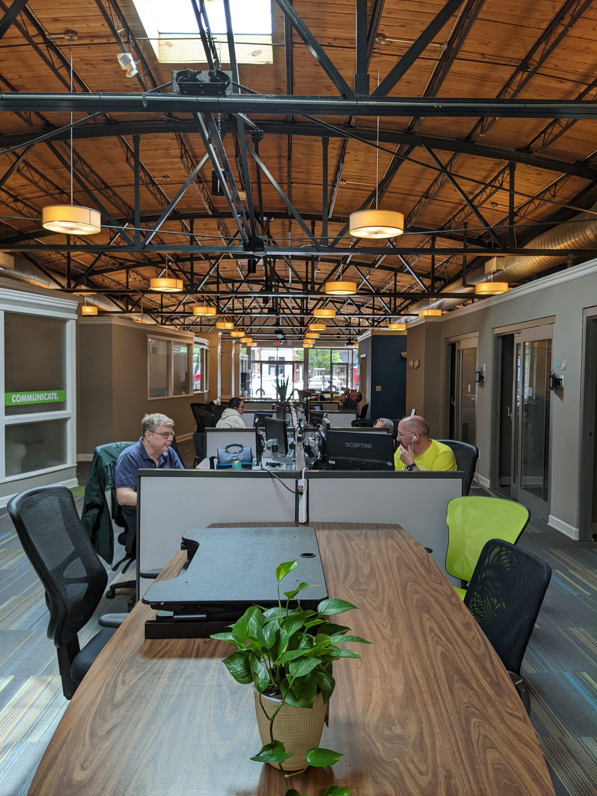 Dual-Monitor Station